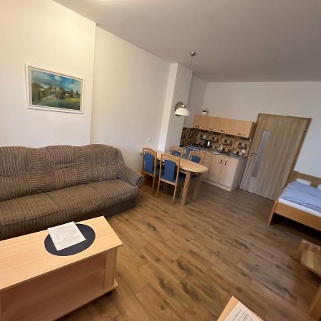 Hotel Sokoli Hnizdo Hlaska Esterno foto