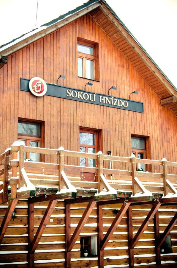 Hotel Sokoli Hnizdo Hlaska Esterno foto