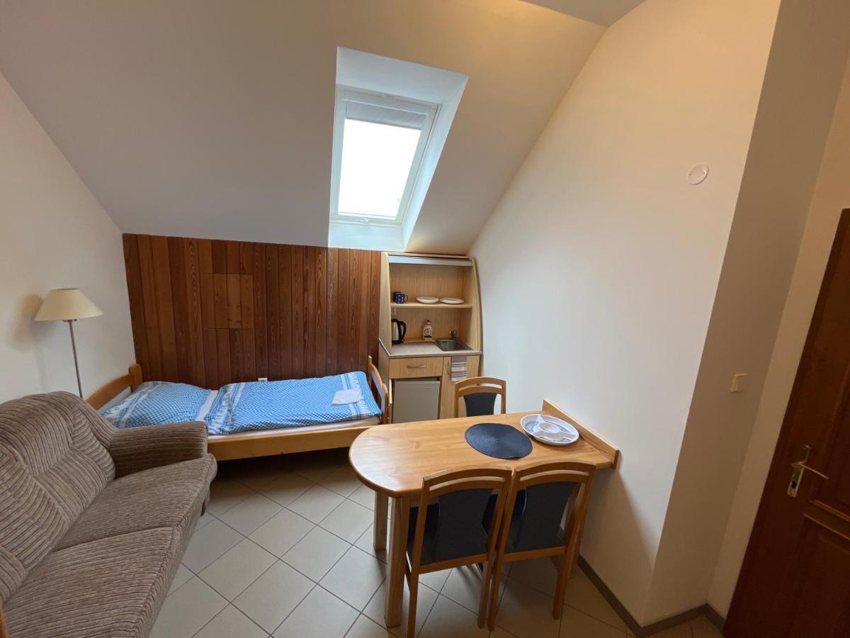 Hotel Sokoli Hnizdo Hlaska Esterno foto