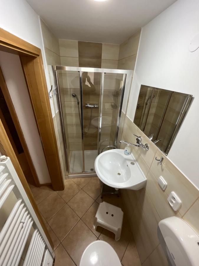 Hotel Sokoli Hnizdo Hlaska Esterno foto