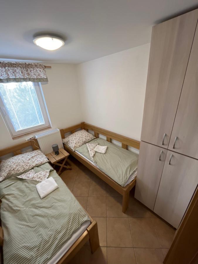 Hotel Sokoli Hnizdo Hlaska Esterno foto