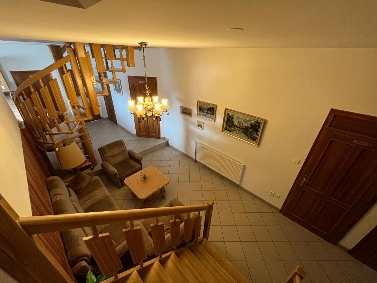 Hotel Sokoli Hnizdo Hlaska Esterno foto