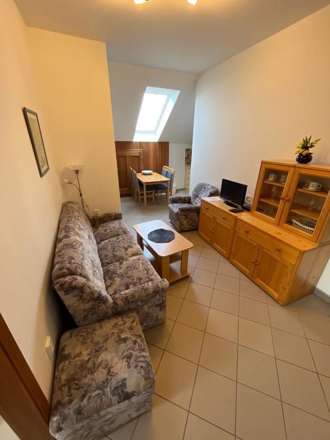 Hotel Sokoli Hnizdo Hlaska Esterno foto